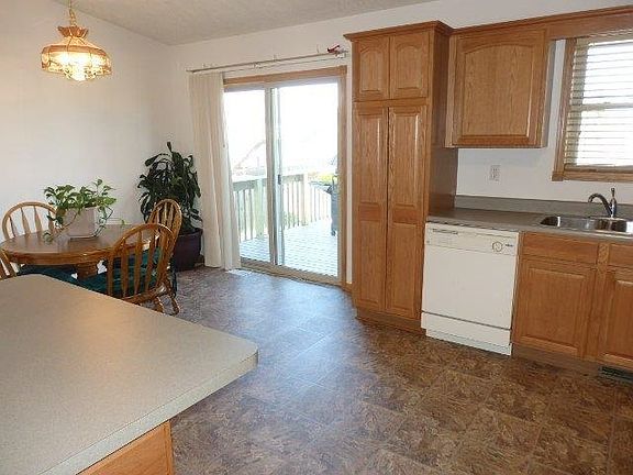Plenty of storage in this kitchen!