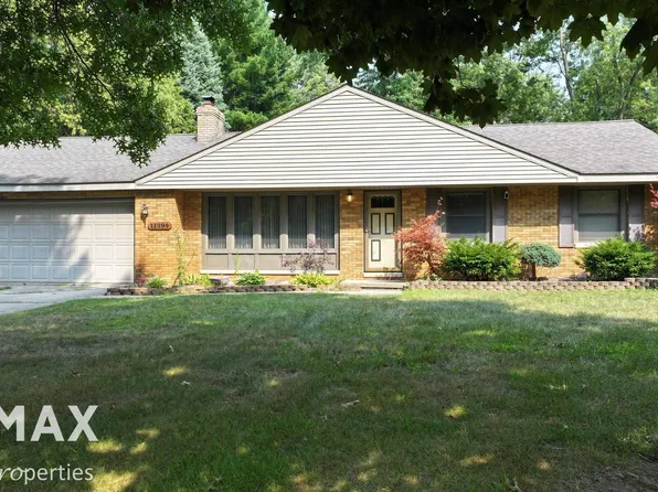 11394 Sunset Dr, Clio, MI 48420