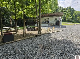 23 White Oak Hl, Kuttawa, KY 42055