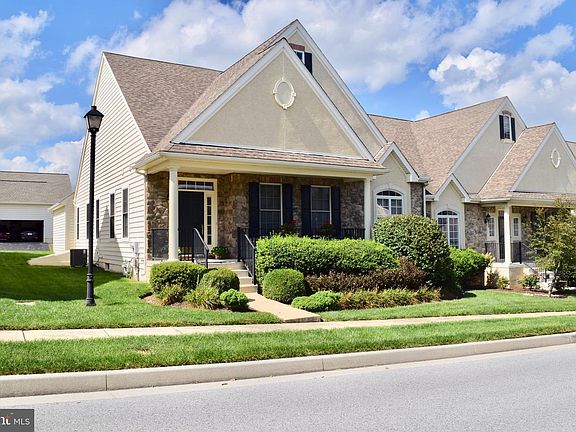 2nd image of 217 Brittany Dr