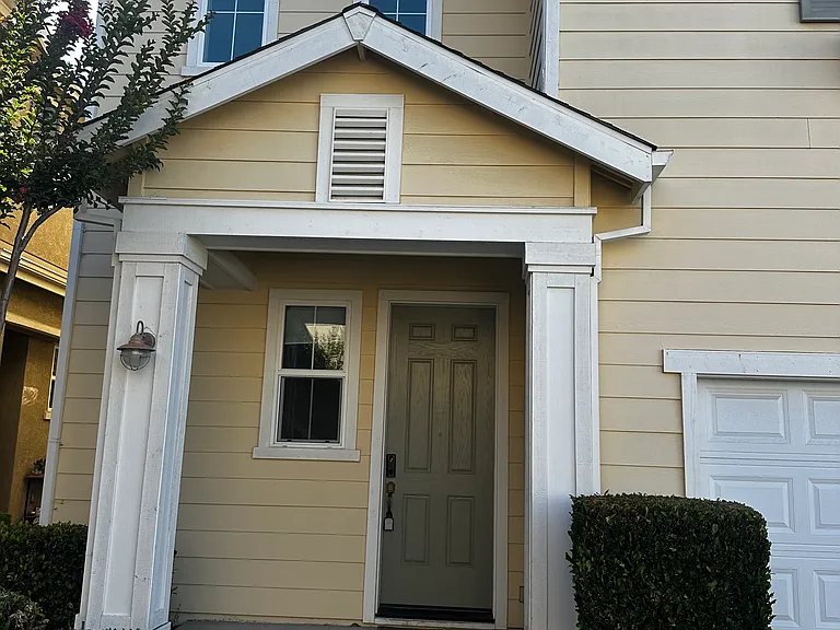 611 Falling Star Dr — Photo 2