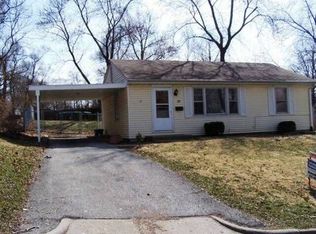 25 3rd Dr, Decatur, IL 62521