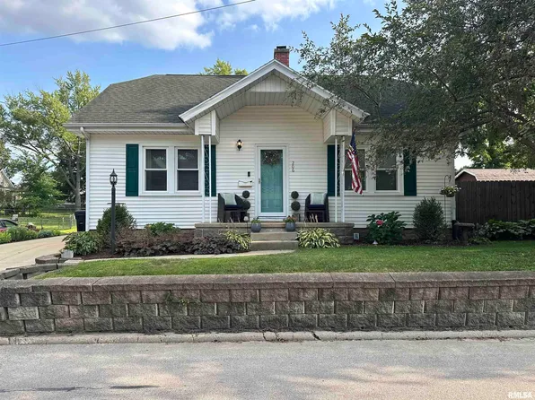 206 E Jefferson St, Washington, IL 61571