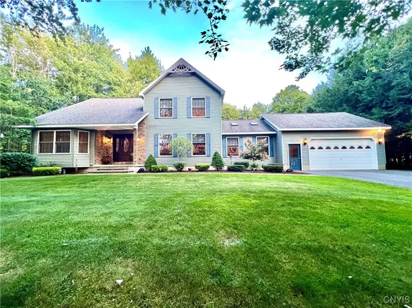 9680 Toby Rd, Marcy, NY 13403