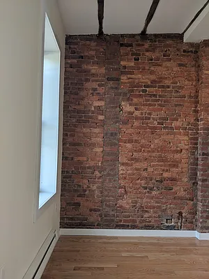 Rented by Skyline Group Real Estate | media 44