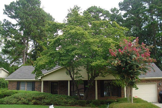 1st image of 327 Candlewood Dr