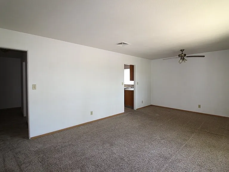 1825 9th Ave S #4 — Photo 3