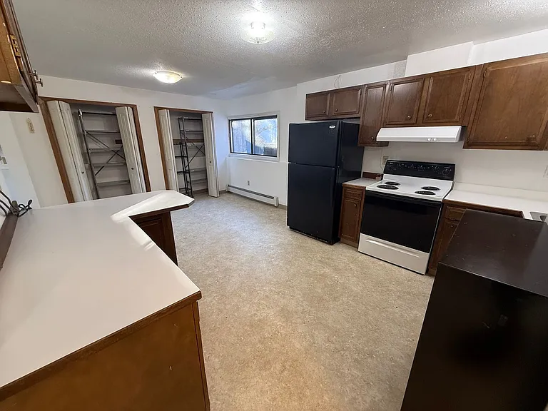 524 N Klevin St — Photo 6