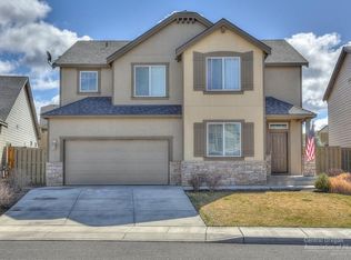 2730 SW 49th St, Redmond, OR 97756