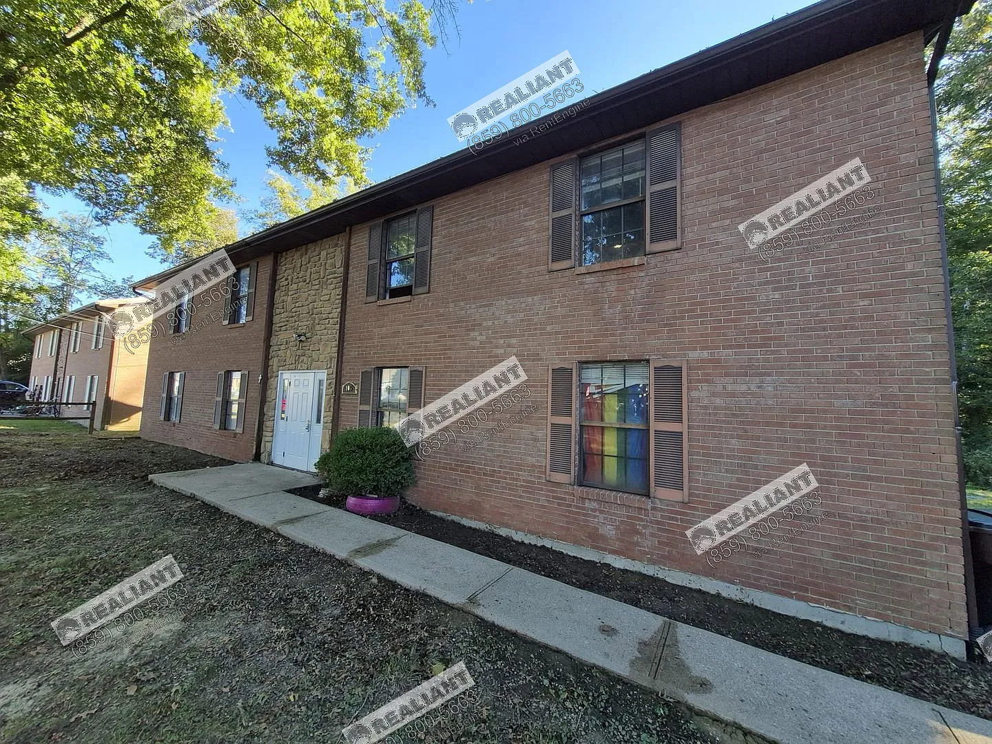 2 bed, 1.0 bath, $1,095 — Photo 2