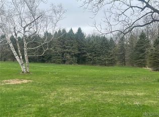 1066 Meiser Rd #3, Corfu, NY 14036