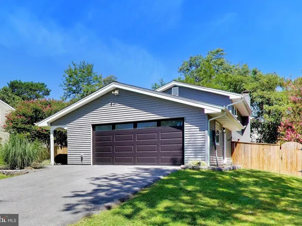 2709 Pinewood Dr, Waldorf, MD 20601