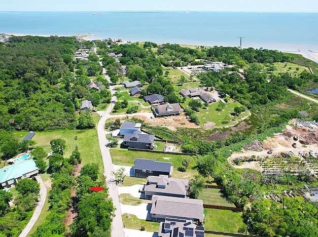 719 Baywood Dr — Photo 38