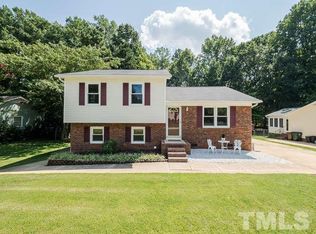 211 Trillingham Ln, Cary, NC 27513