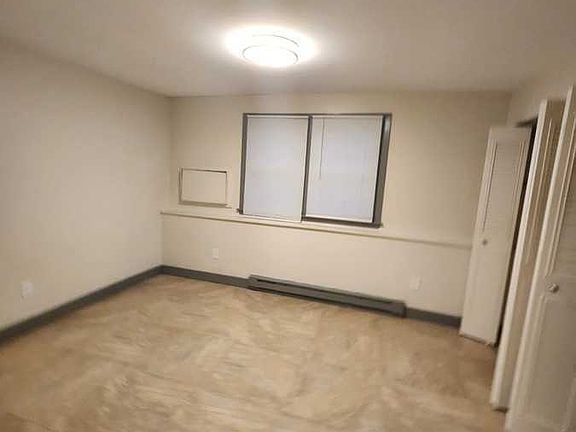 5th image of 44 Briarwood Ln APT 17A