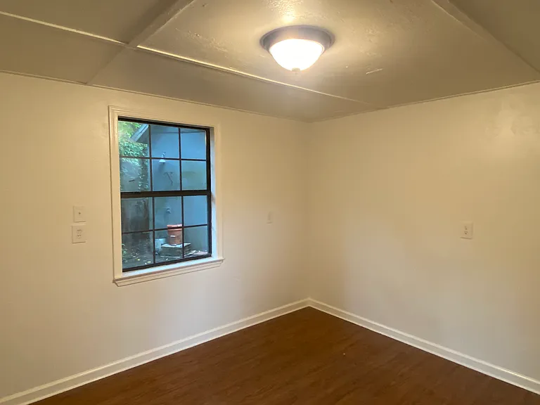 10 Racetrack Rd NW — Photo 15