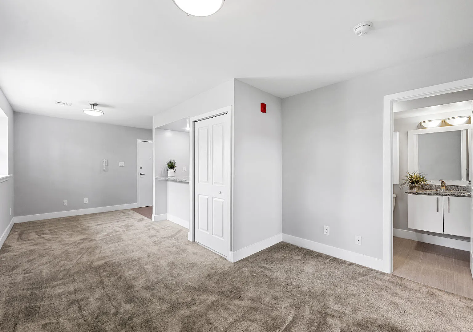 Rock Hill Apartments — Photo 4