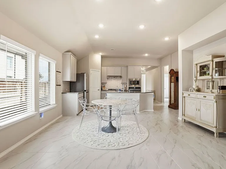 10526 Cabot Trl — Photo 7
