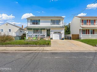 72 Myrtle Ave, Keansburg, NJ 07734