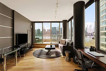 46-30 Center Boulevard, #610