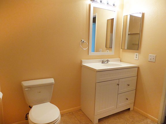 5th image of 22038 Vanowen St APT 110