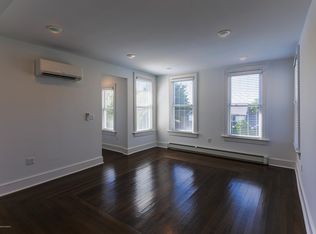 35 Ocean Blvd APT 4, Atlantic Highlands, NJ 07716