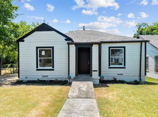 1012 E Robert St, Fort Worth, TX 76104