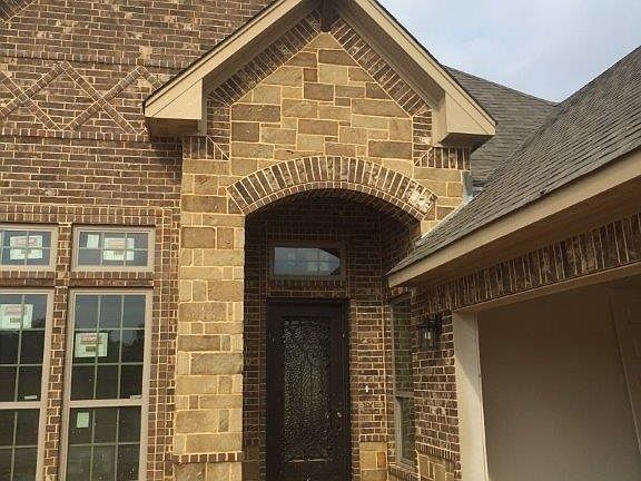 3rd image of 7605 Hickory Springs Ln