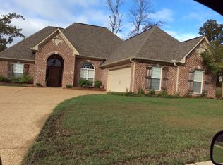811 Terrapin Ln, Brandon, MS 39047