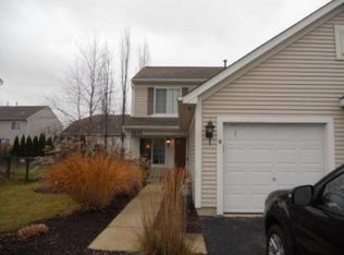 4645 Magnolia Ln, Lake In The Hills, IL 60156