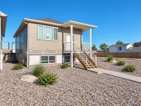 991 40th Ave N #1, Lethbridge, AB T1H 7G9