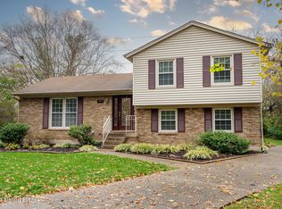 4611 Dannywood Rd, Saint Regis Park, KY 40220