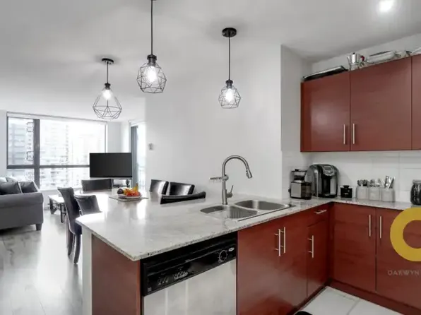 814 Royal Ave #1204, New Westminster, BC V3M 1J9