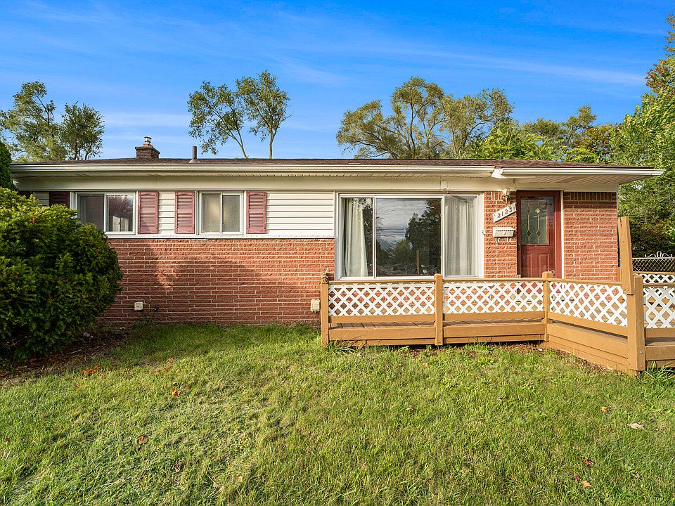 1st image of 2123 Mary Catherine St