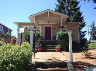 8403 32nd Ave SW, Seattle, WA 98126