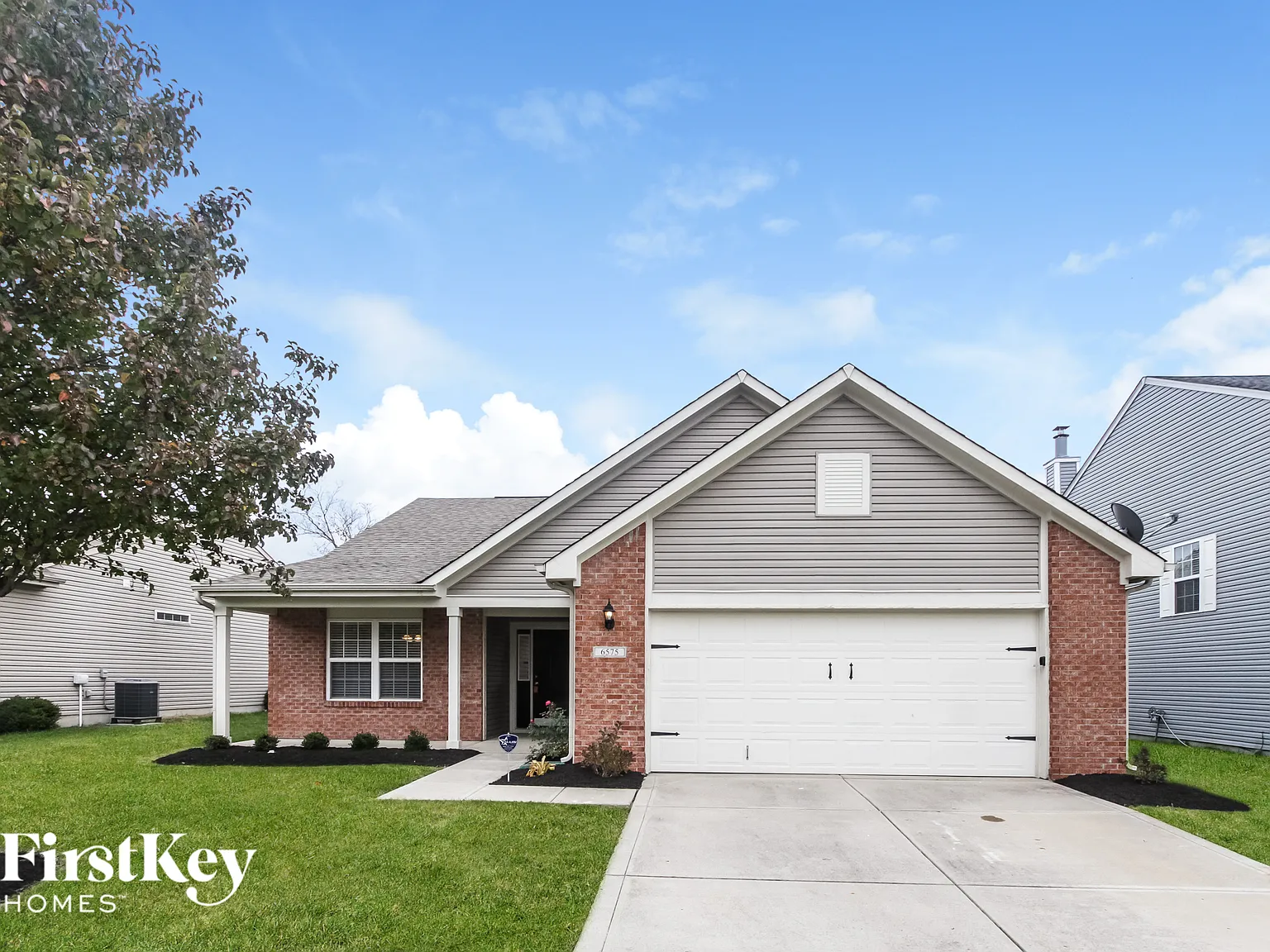 3 bed, 2.0 bath, 1692 sqft, $2,095 — Photo 1