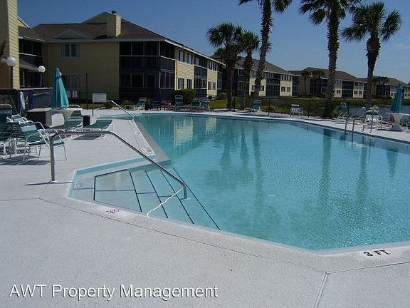 4th image of 903 Ocean Marina Dr