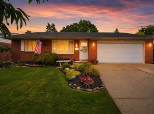 14122 Hubbard St, Livonia, MI 48154