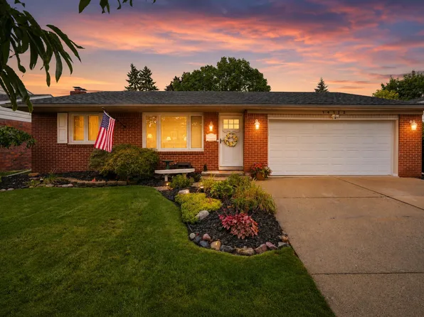 14122 Hubbard St, Livonia, MI 48154