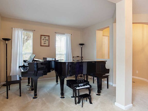 4th image of 3897 Mount Carmel Ln