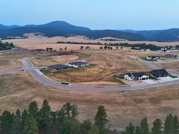 7 Oak Crest Ct, Spearfish, SD 57783