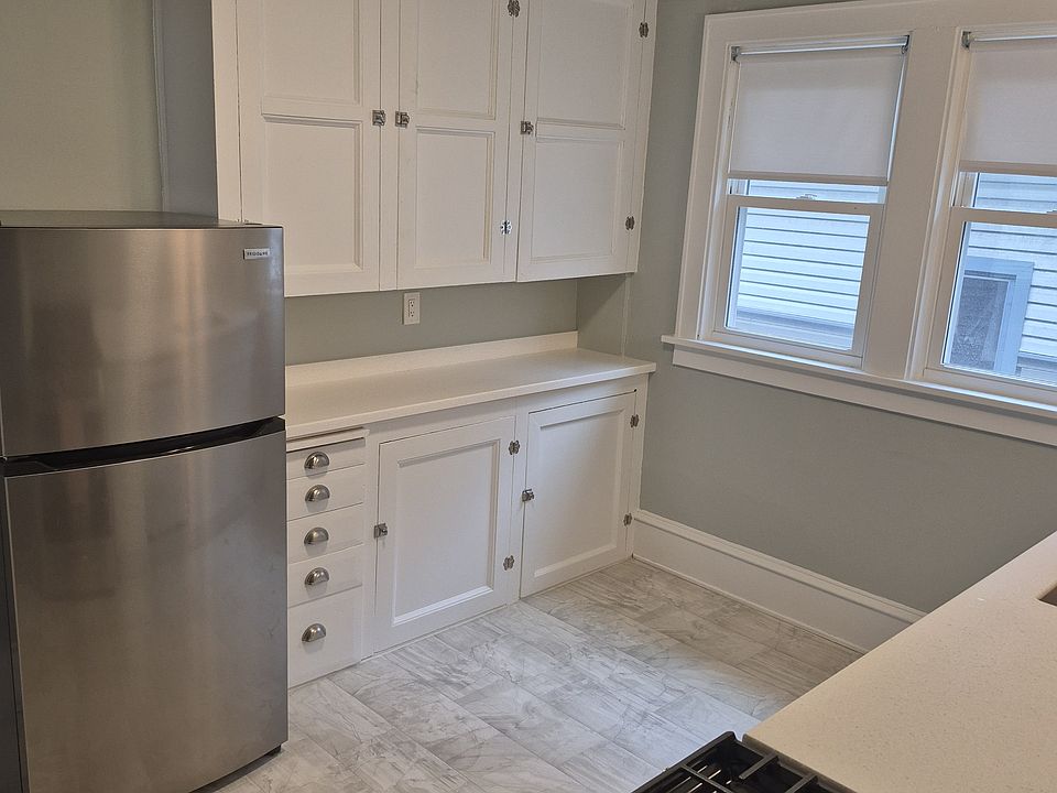 Kitchen, view 2.