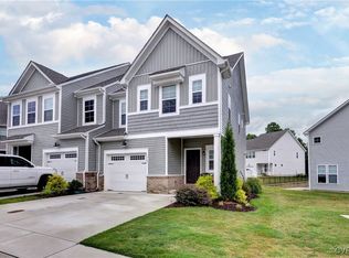 7707 Leeds Castle Ln, New Kent, VA 23124