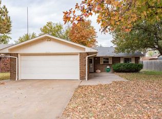 2914 Sunnybrook Ln, Enid, OK 73703