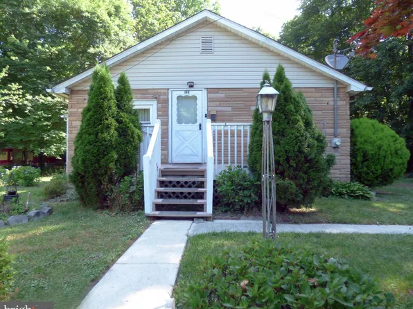 133 E Del A Vue Ave, Carneys Point, NJ 08069