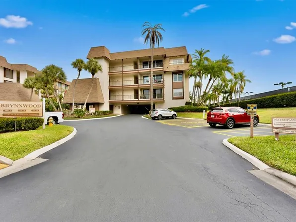 3021 Countryside Blvd APT 44A, Clearwater, FL 33761