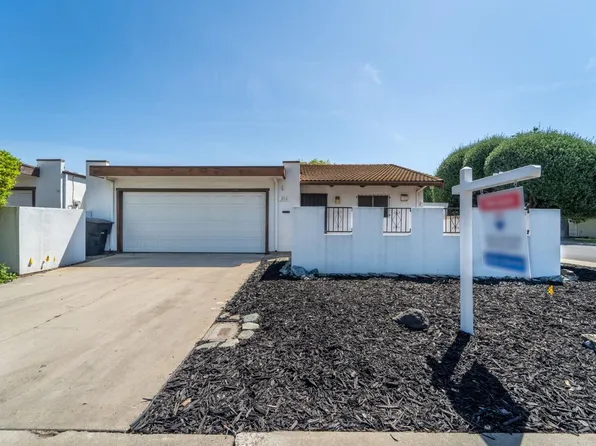 300 De Vega Ct, Modesto, CA 95354