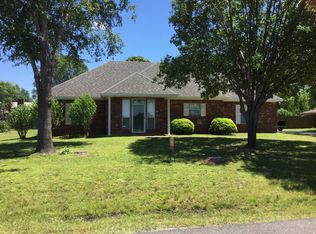 418 Robertson Rd, New Boston, TX 75570