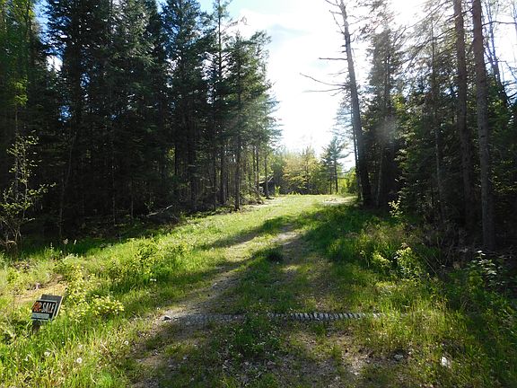 4th image of 143 Fogg Brook