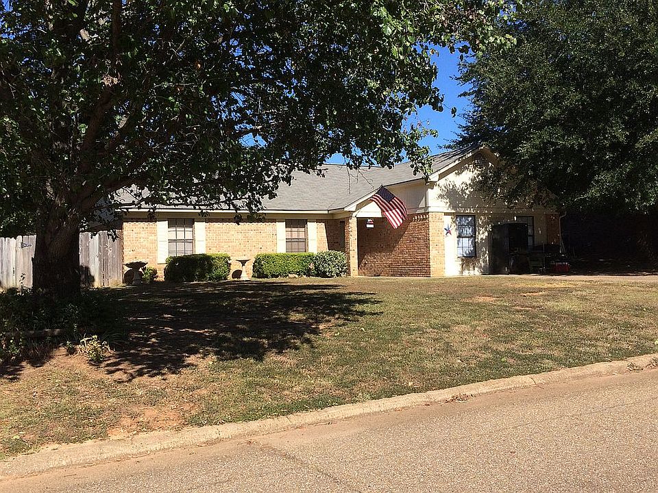1st image of 208 La Grange Dr